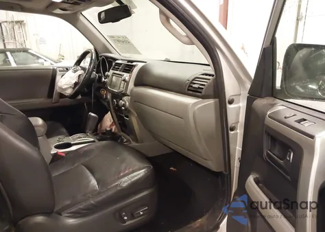 2012 Toyota 4Runner Sr5 z USA, uszkodzony, nr VIN JTEBU5JR0C5082953